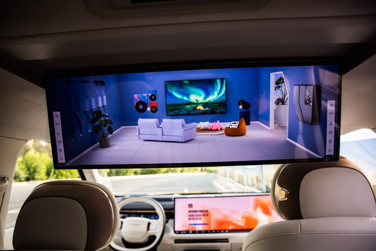 Lynk & Co 900 FLAGSHIP