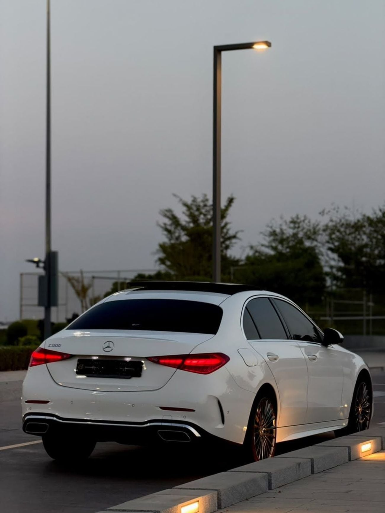 مرسيدس بنز C 300 AMG