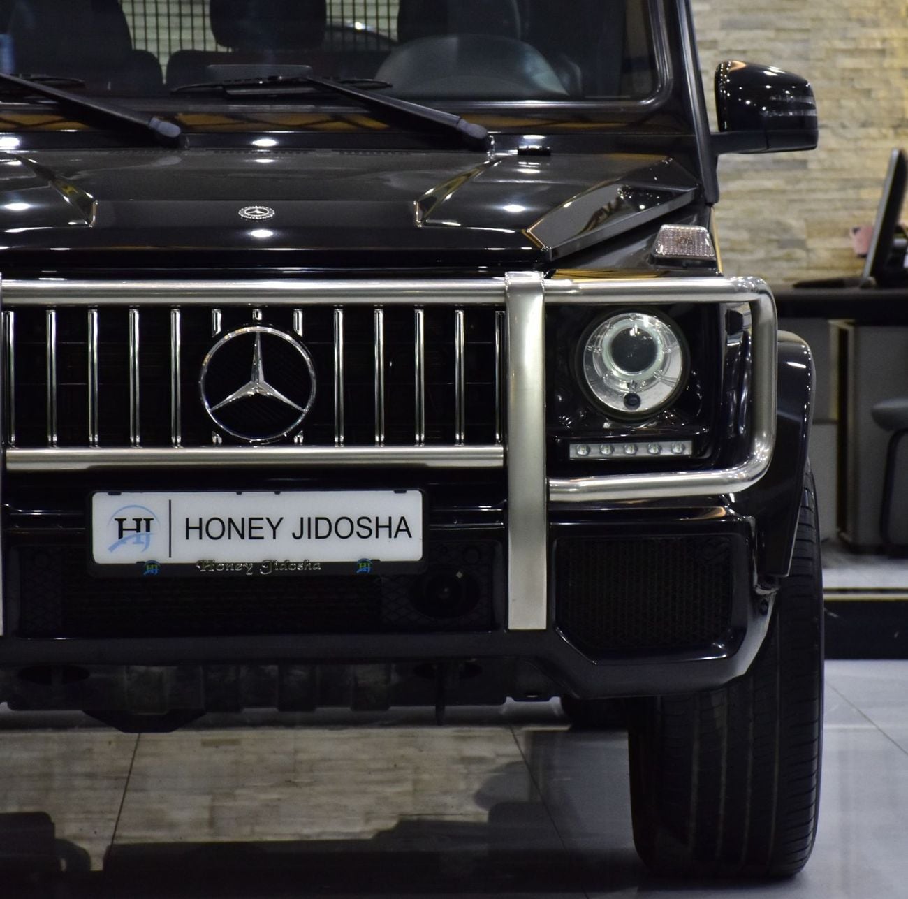Mercedes Benz G63 AMG STANDARD EXCELLENT DEAL for our Mercedes Benz G63 AMG ( 2015 Model ) in Black Color GCC Specs