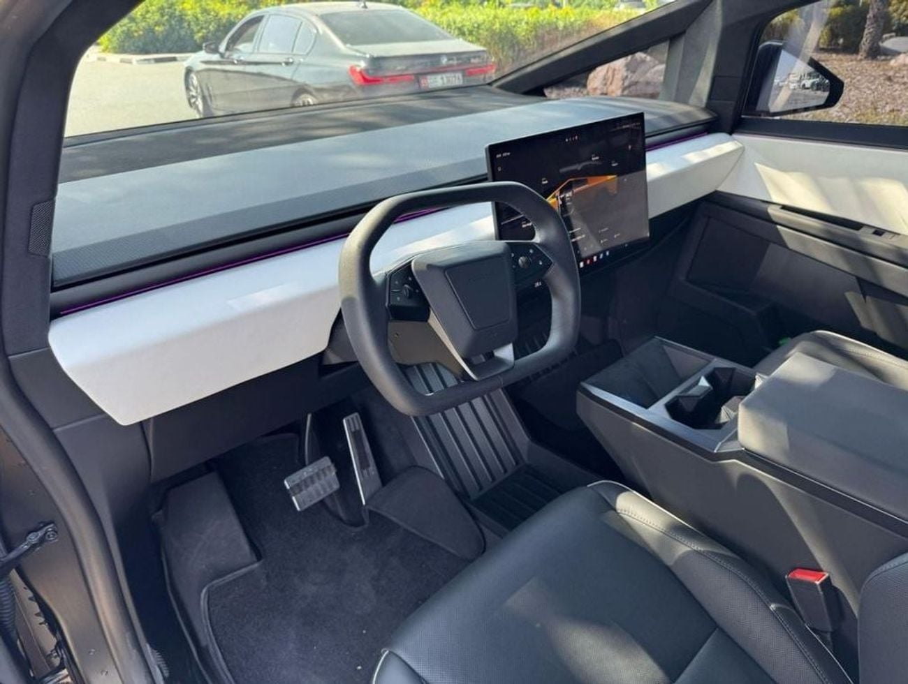 تسلا سايبرتراك فاونديشن سيريز AWD AMERICAN SPEC NEAT AND CLEAN