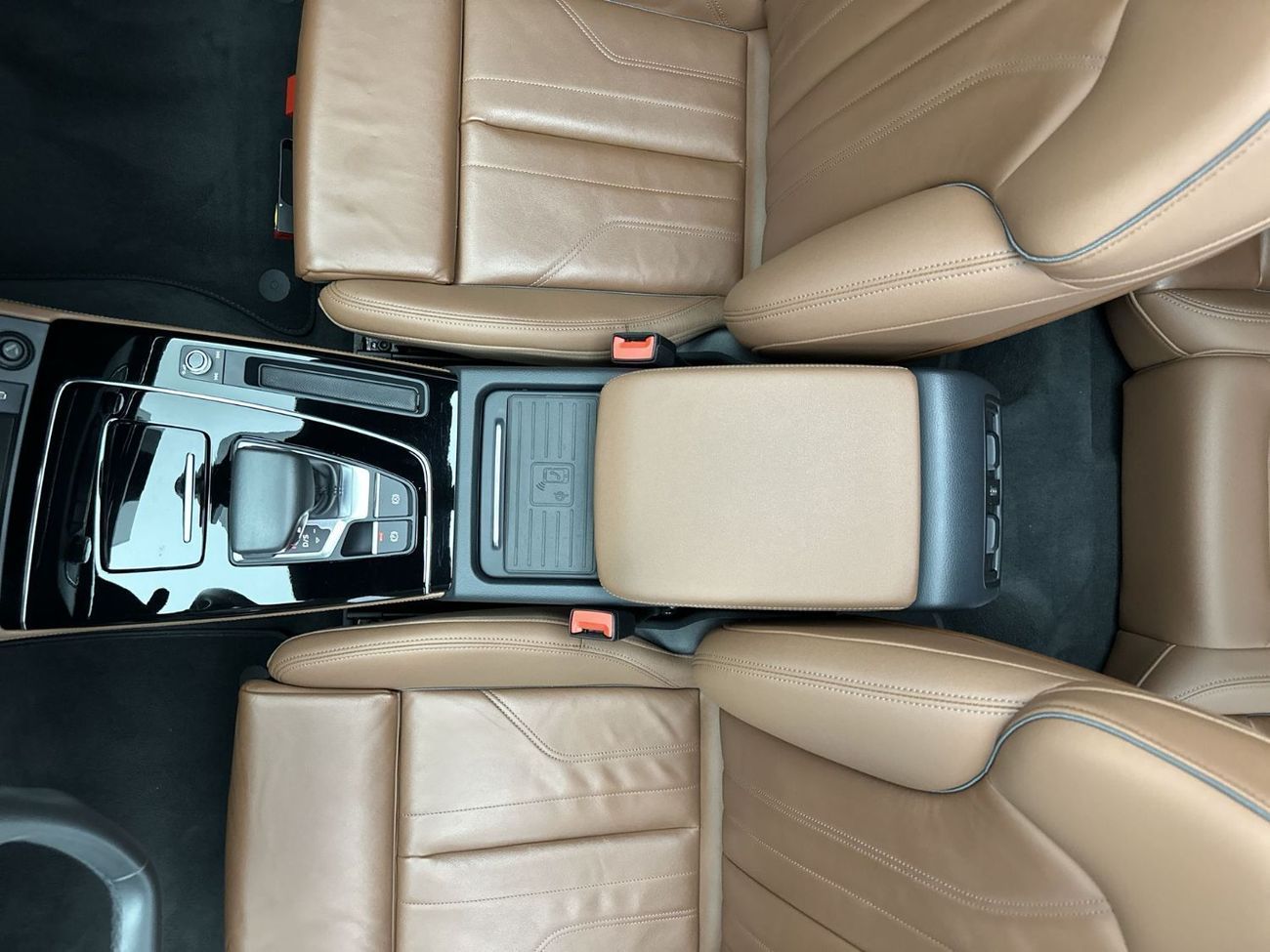 أودي Q5 45 TFSI S-LINE quattro 249hp (Ref# 82123)