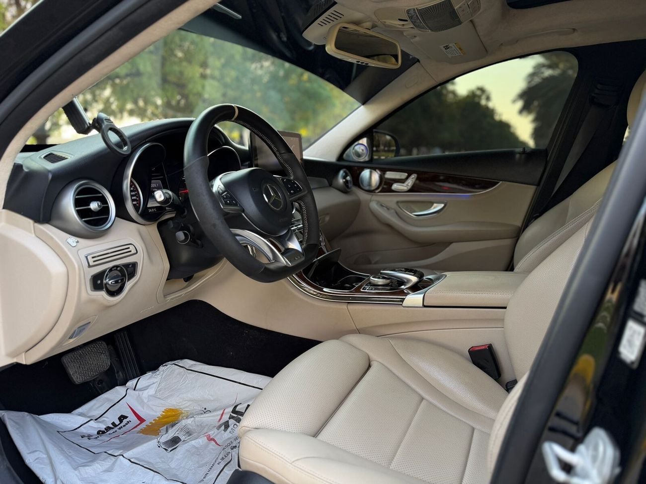 مرسيدس بنز C 300 STANDARD