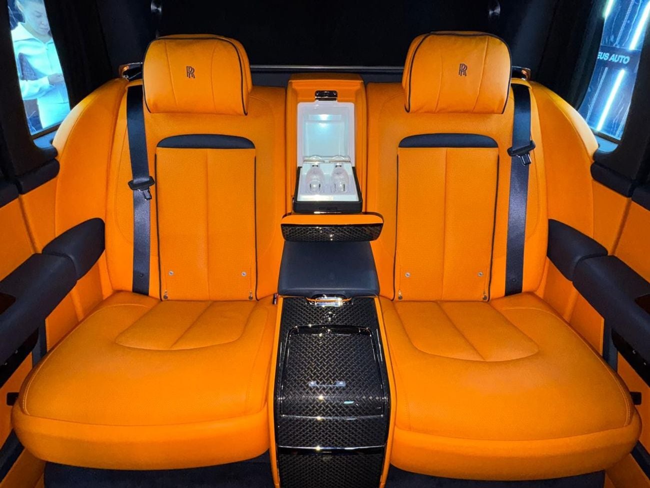 رولز رويس كولينان Black Badge 6.75L, V12, 8-Speed Automatic, AWD