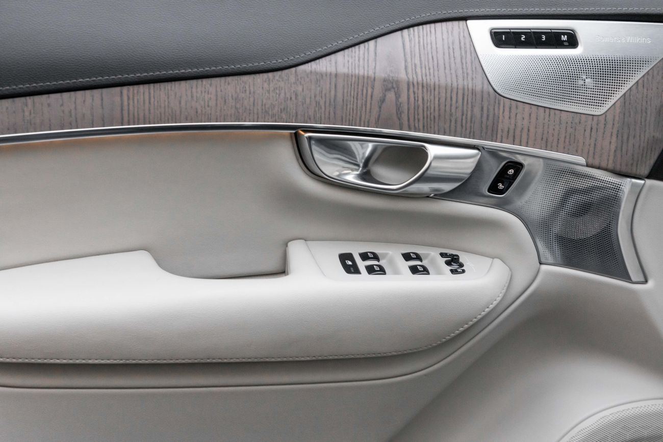 Volvo XC90 B6 INCRIPTION XC90 B6 R-DESIGN | 2,742 P.M | 0% Downpayment | FULL OPTION | Excellent Condition!