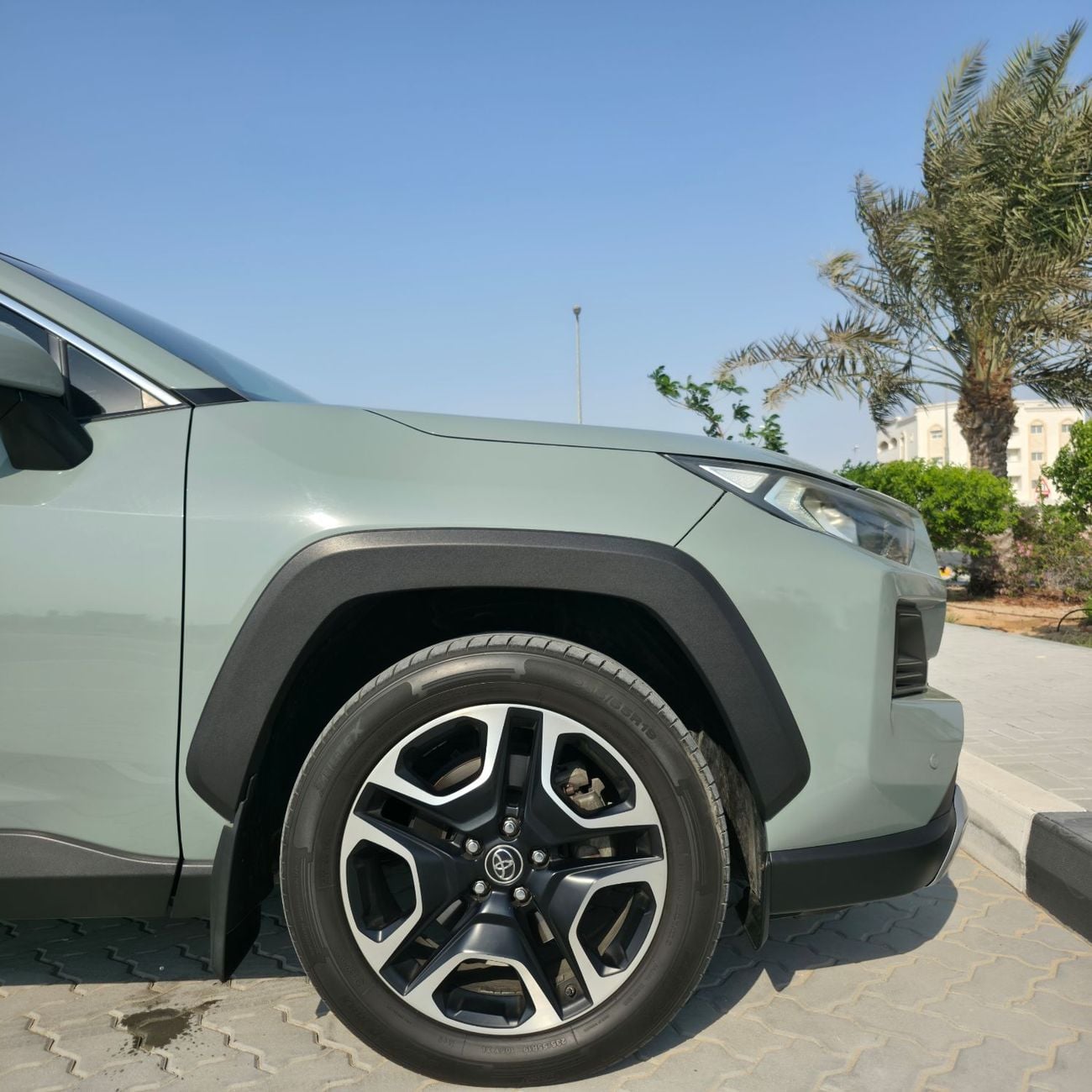 Toyota RAV4 ADVENTURE
