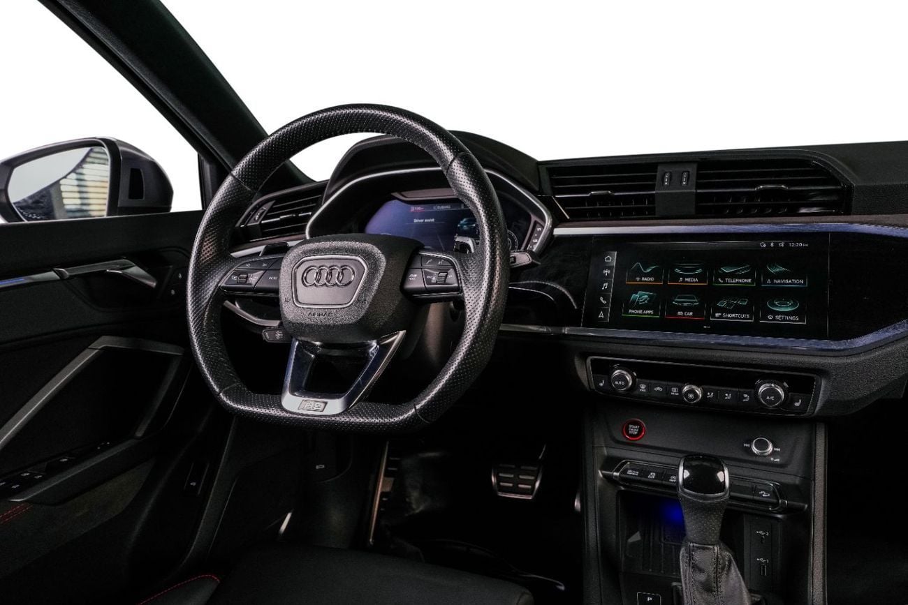 Audi RSQ3 STANDARD TFSI quattro 2.5L Premium Leather Interior-Red Interior Inserts-Honeycomb Stitching
