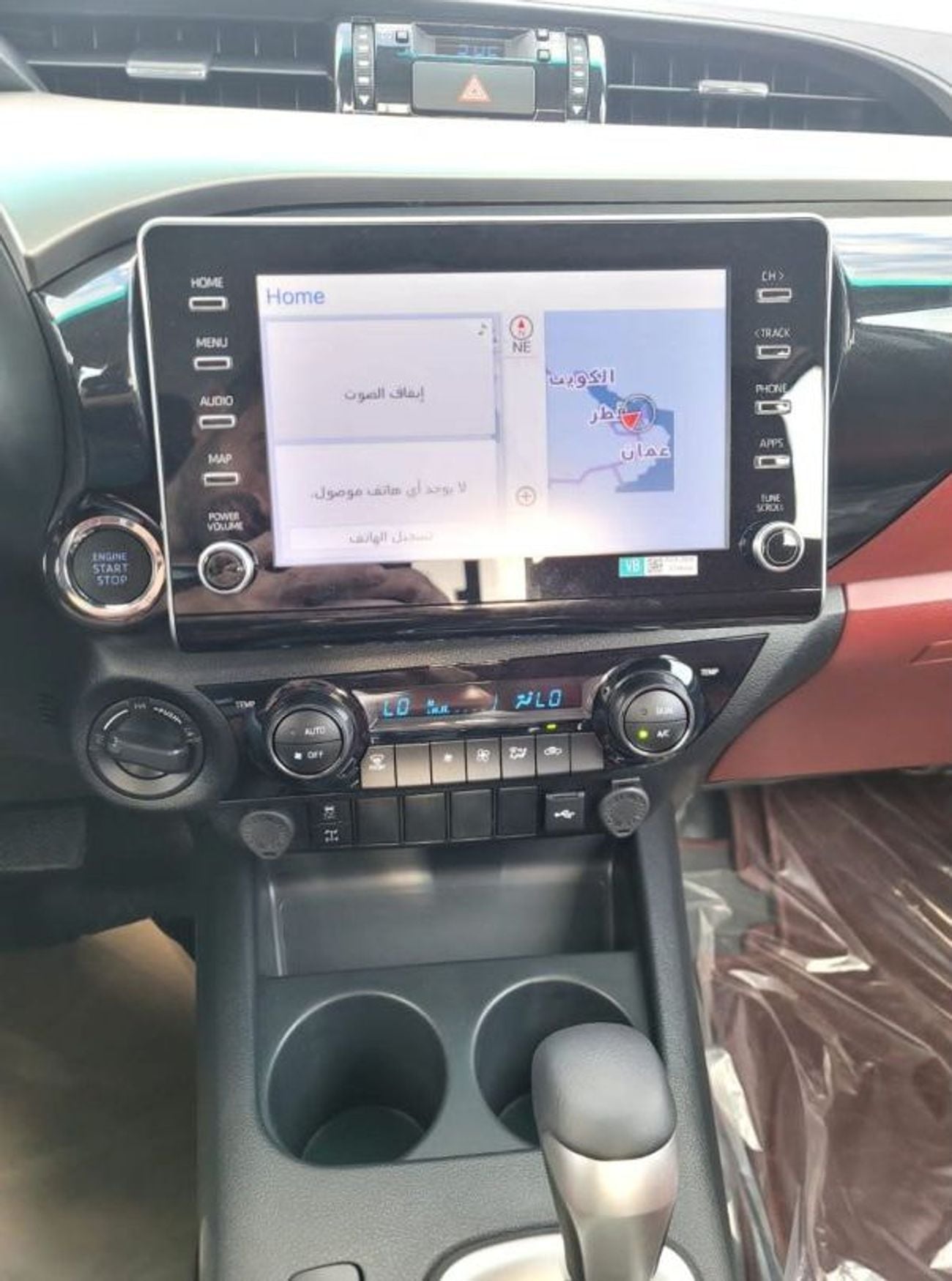 تويوتا هيلوكس SR5 4.0L V6 PETROL, DOUBLE CAB, 4WD, PUSH START, AUTOMATIC, MONITOR, MODEL 2024
