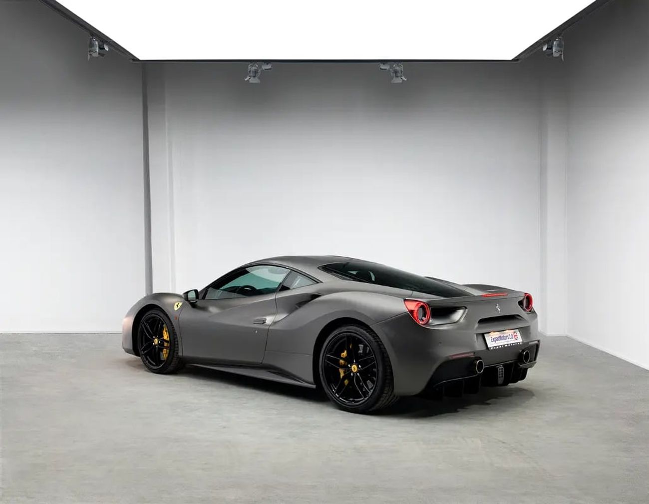 Ferrari 488 GTB STANDARD Grigio Titanio + Carbon Fibre Spec • Full Service History • GCC