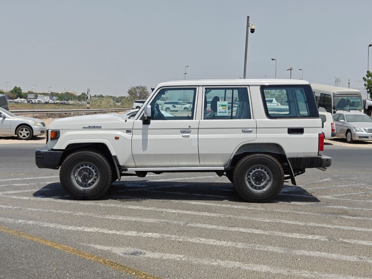 Toyota Land Cruiser 70 LC76 LX LC78 2.8L 5DOOR Hardtop diesel manual