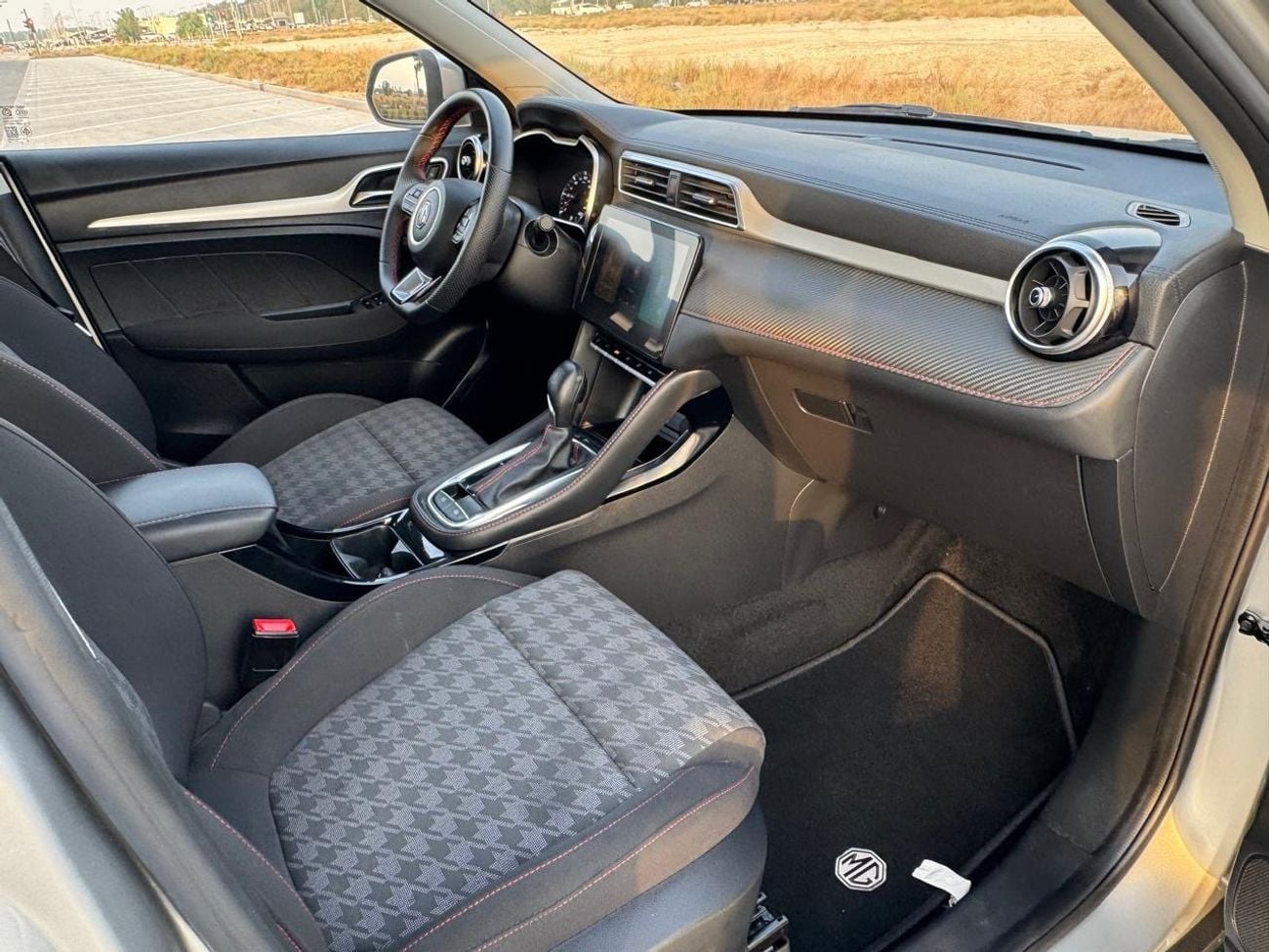 MG ZS STANDARD