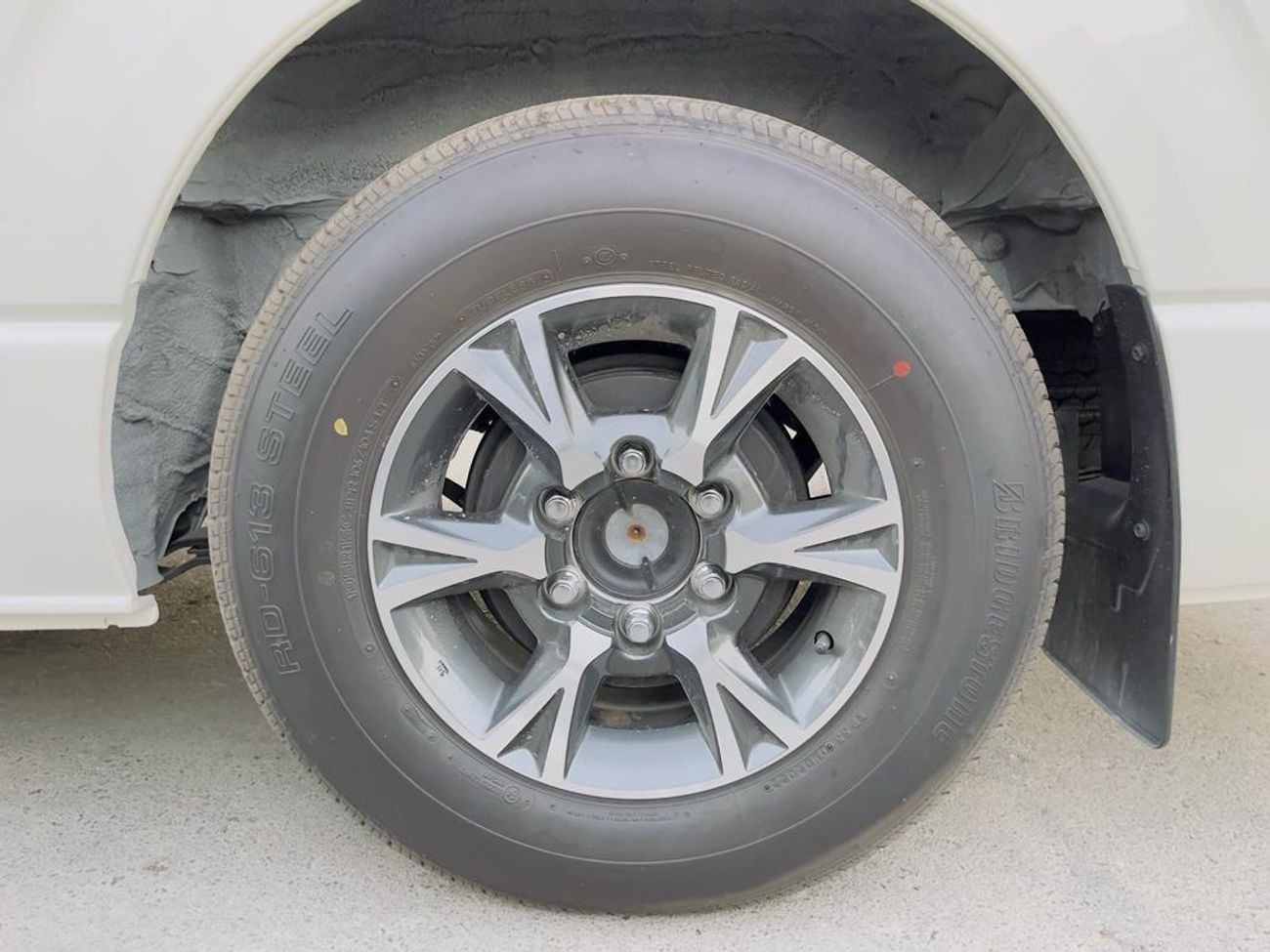 تويوتا هاياس GL Toyota Hiace High Roof