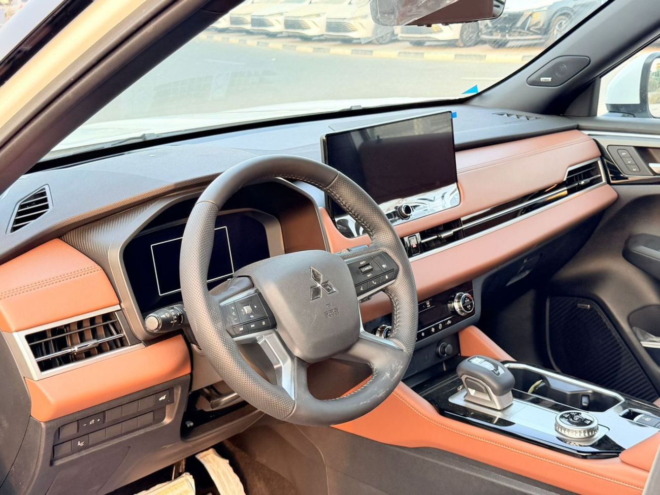 Mitsubishi Outlander PREMIUM LAUNCH EDITION