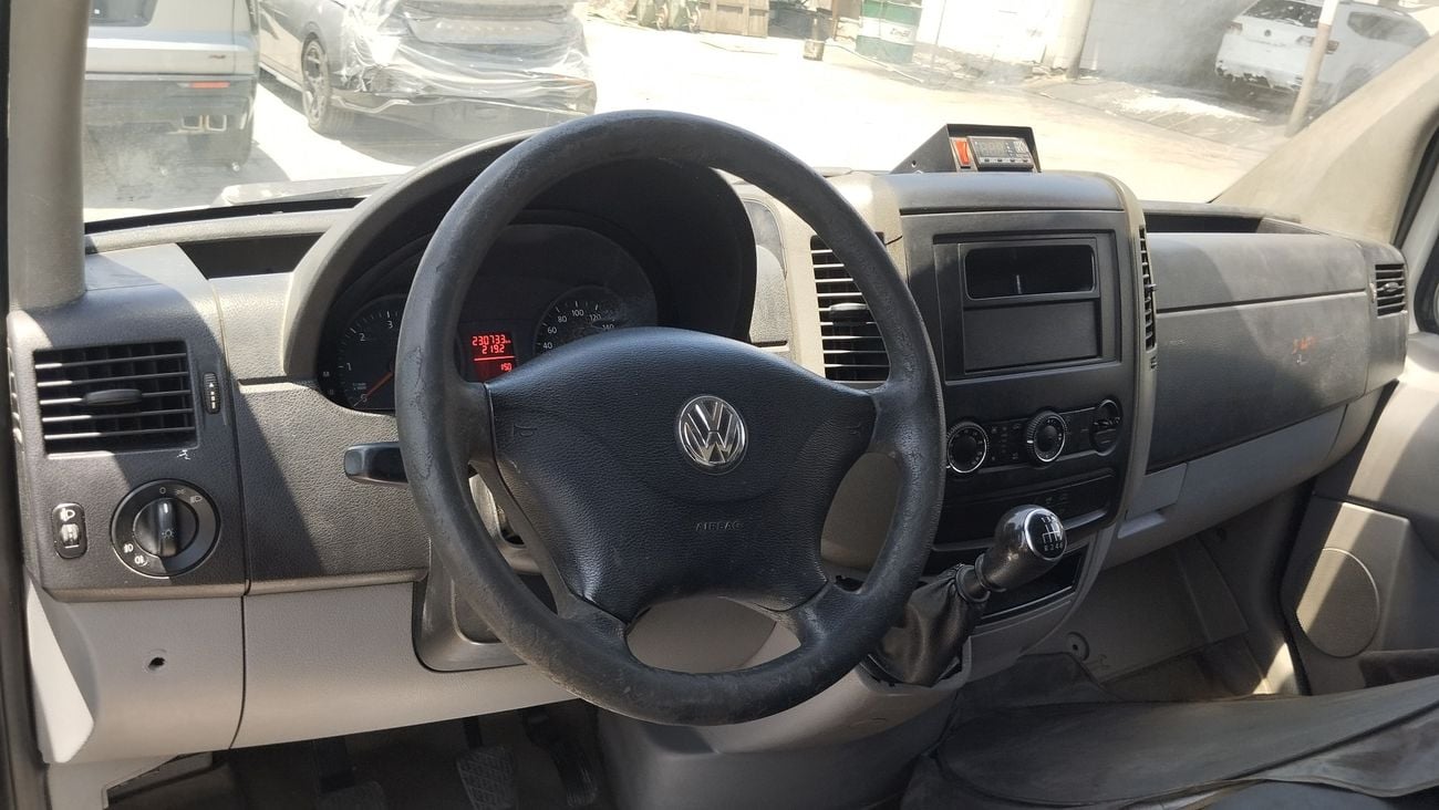 فولكس واجن كرافتر long Highroof 4cyl8nder