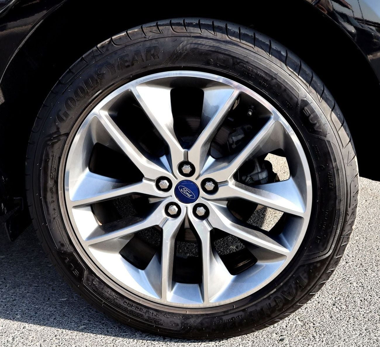 Ford Edge TITANIUM FORD EDGE TITINIUM