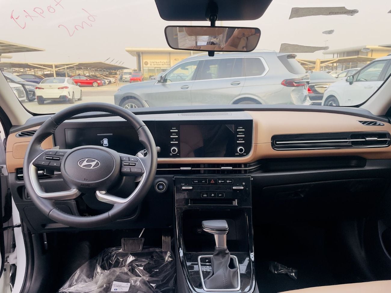 هيونداي كريتا PREMIUM سيارة هيونداي كريتا بريميوم جديدة كلياً من دول مجلس التعاون الخليجي