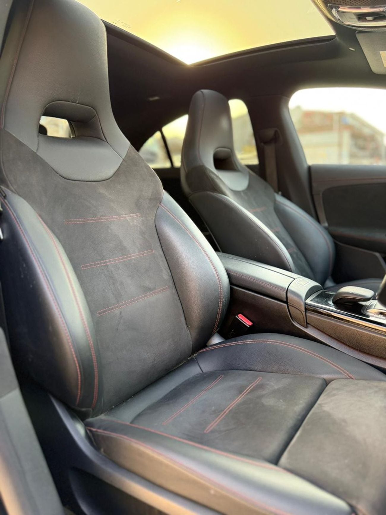 Mercedes Benz CLA250 PREMIUM