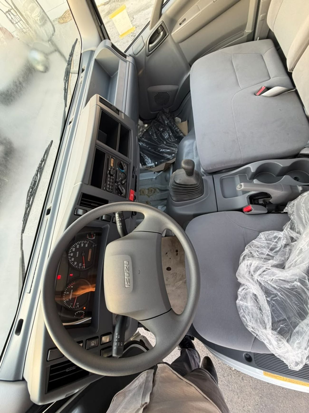 Isuzu NPR STANDARD