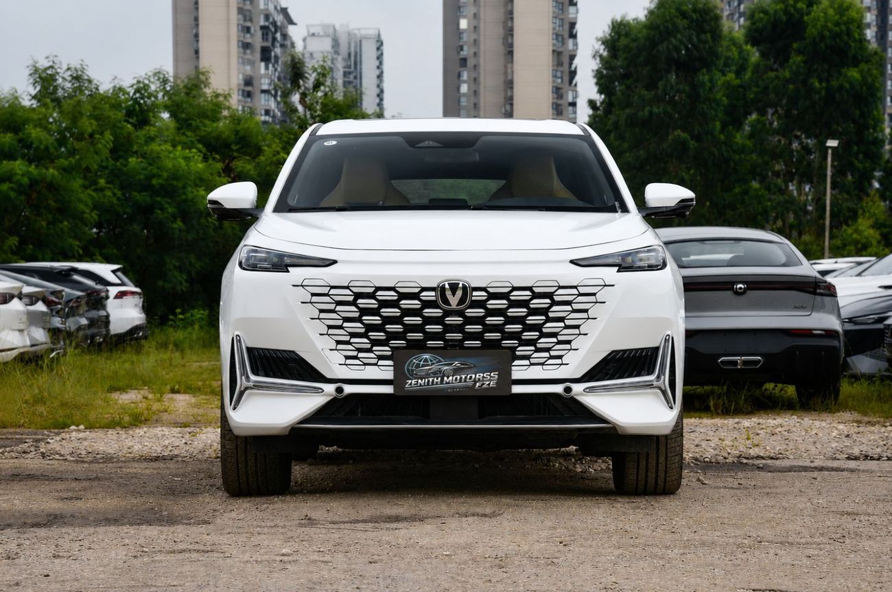 تشنجان يوني ك LIMITED 2.0T All-Wheel Drive Enjoyment Edition