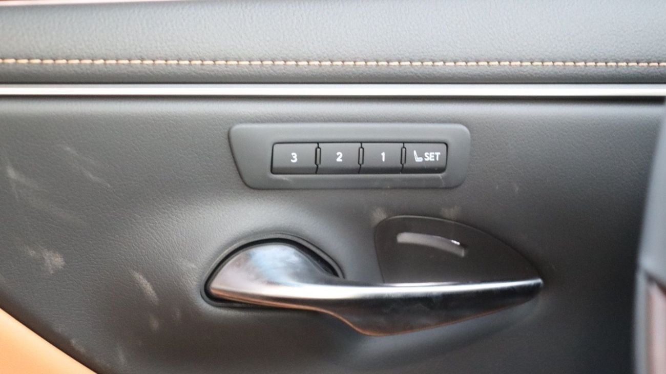 Lexus ES350 PLATINUM