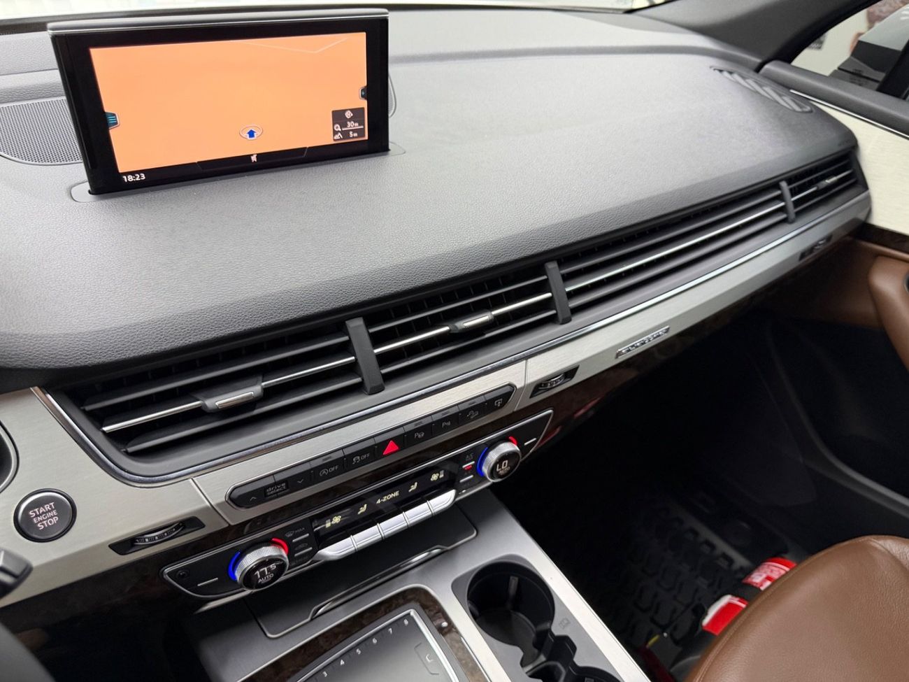 Audi Q7 45 TFSI S-LINE
