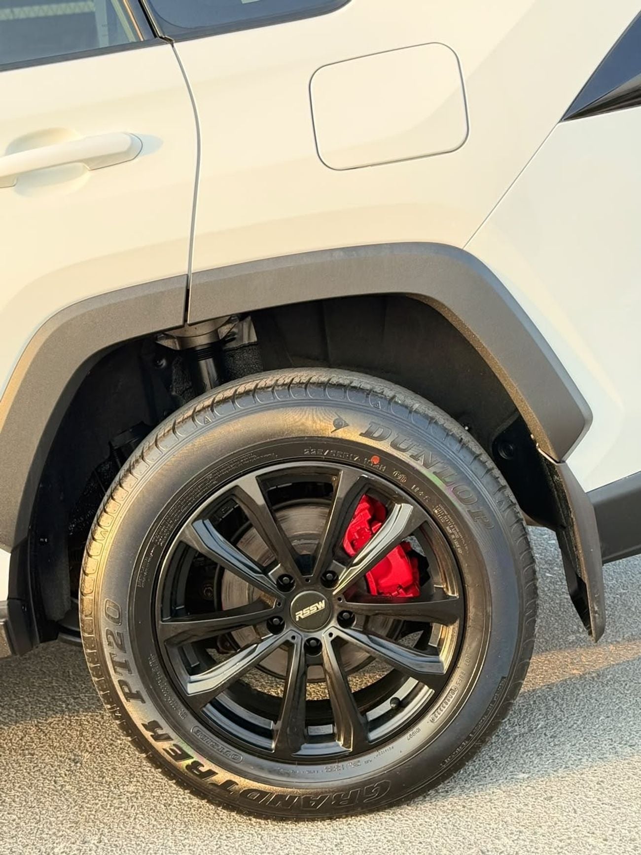 Toyota RAV4 XLE HEV Hybrid XLE Full option