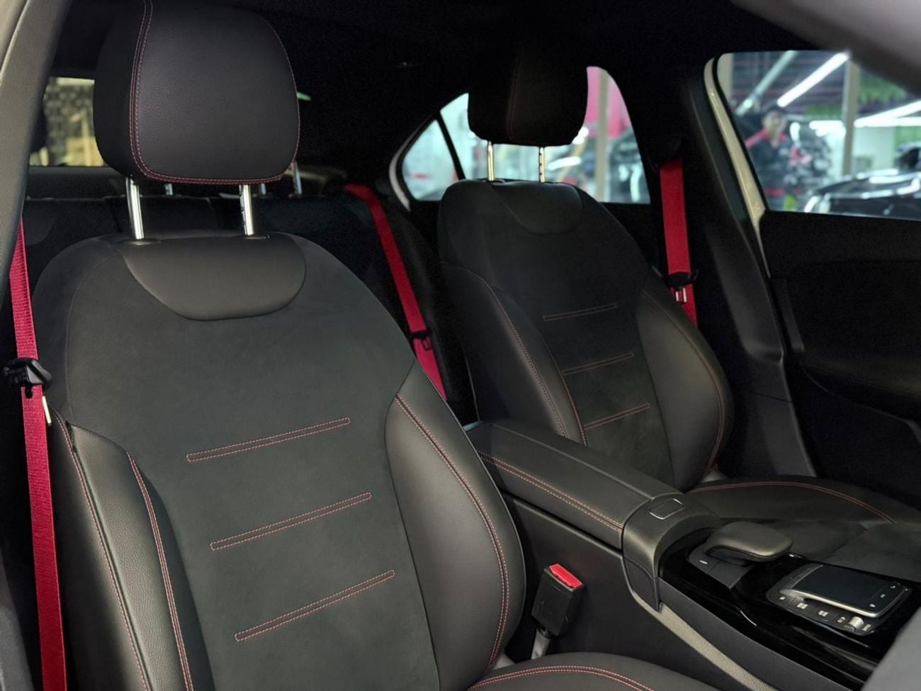 مرسيدس بنز A 35 AMG 4MATIC 2023 Mercedes-Benz A35 AMG - 1 Year Full Warranty - Perfect Condition