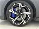فولكس واجن جولف R 2.0L | Fabric Seats | 19" Estoril Alloys | Panoramic Roof