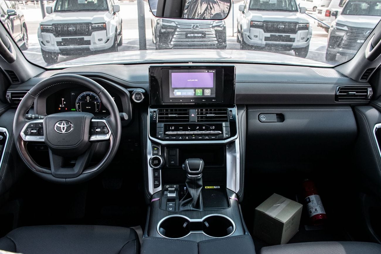 تويوتا لاند كروزر GXR TOYOTA LANDCRUSIER GXR HYBRIID 3.5L TWINTURBO