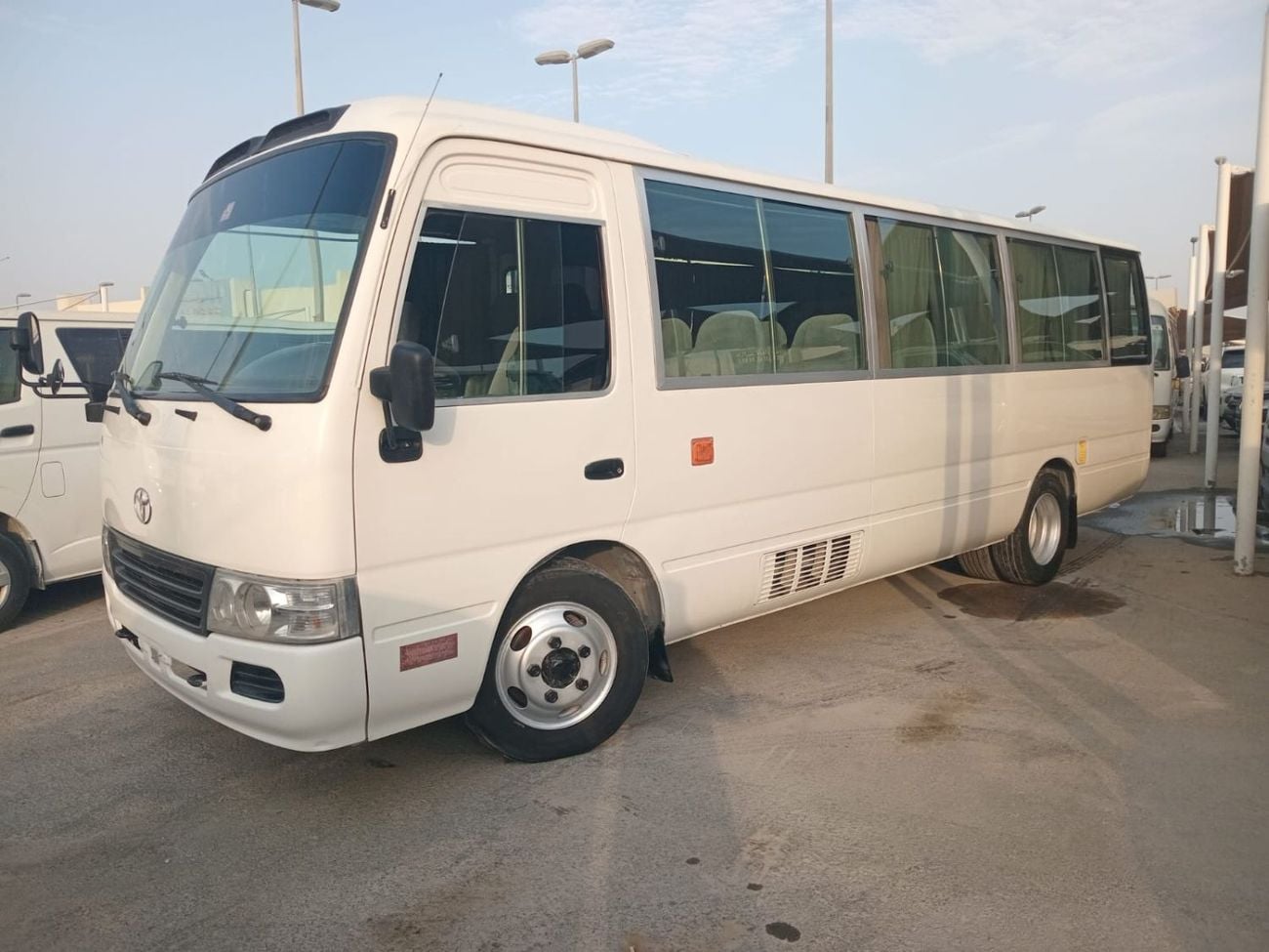 Toyota Coaster LWB 30 SEATER