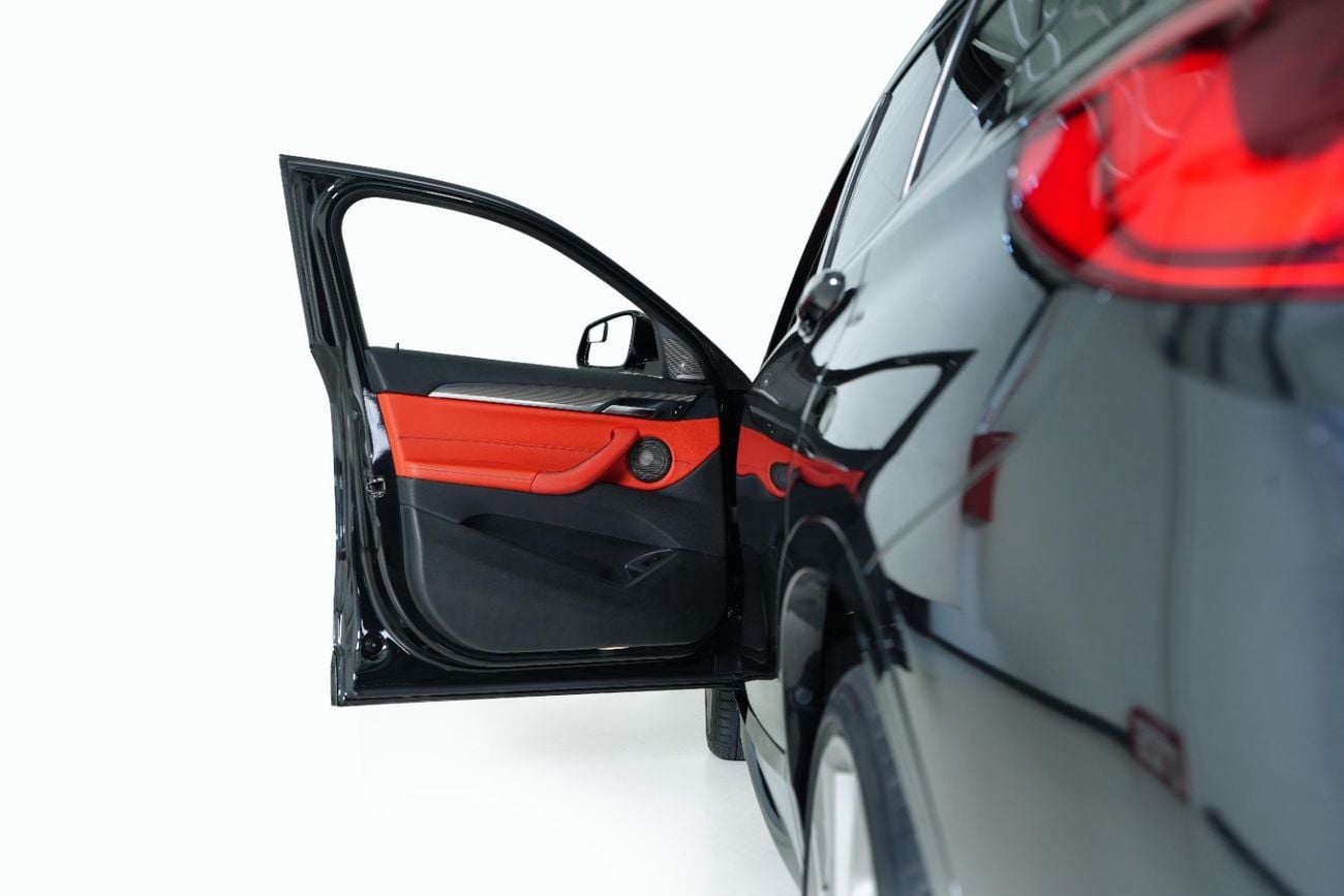 BMW X2 xDrive M35i GCC-BMW service history available-M Sport seats-warranty available
