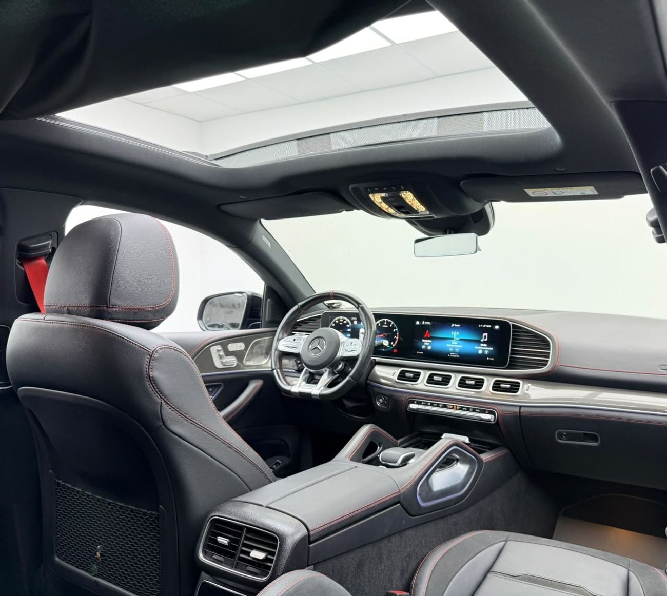 مرسيدس بنز GLE 53 AMG COUPE 4MATIC+ مرسيدس بنز GLE53 AMG كوبيه موديل 2022، ضمان مرسيدس بنز حتى 2027، سجل صيانة كامل لدى مرسيدس بنز، كامل
