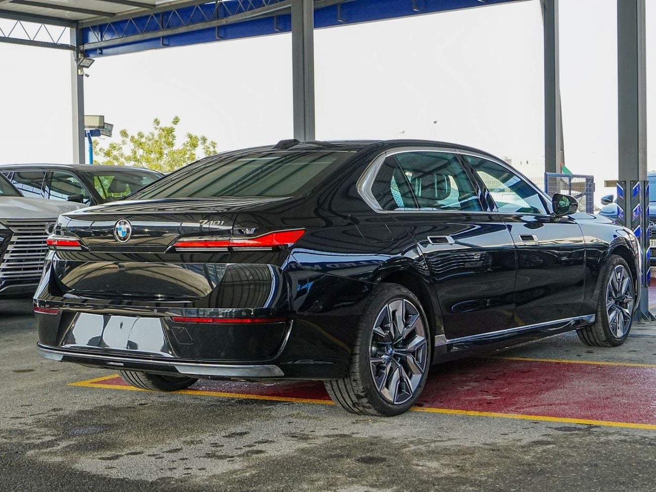 بي أم دبليو 740i ماستركلاس M SPORT PACKAGE