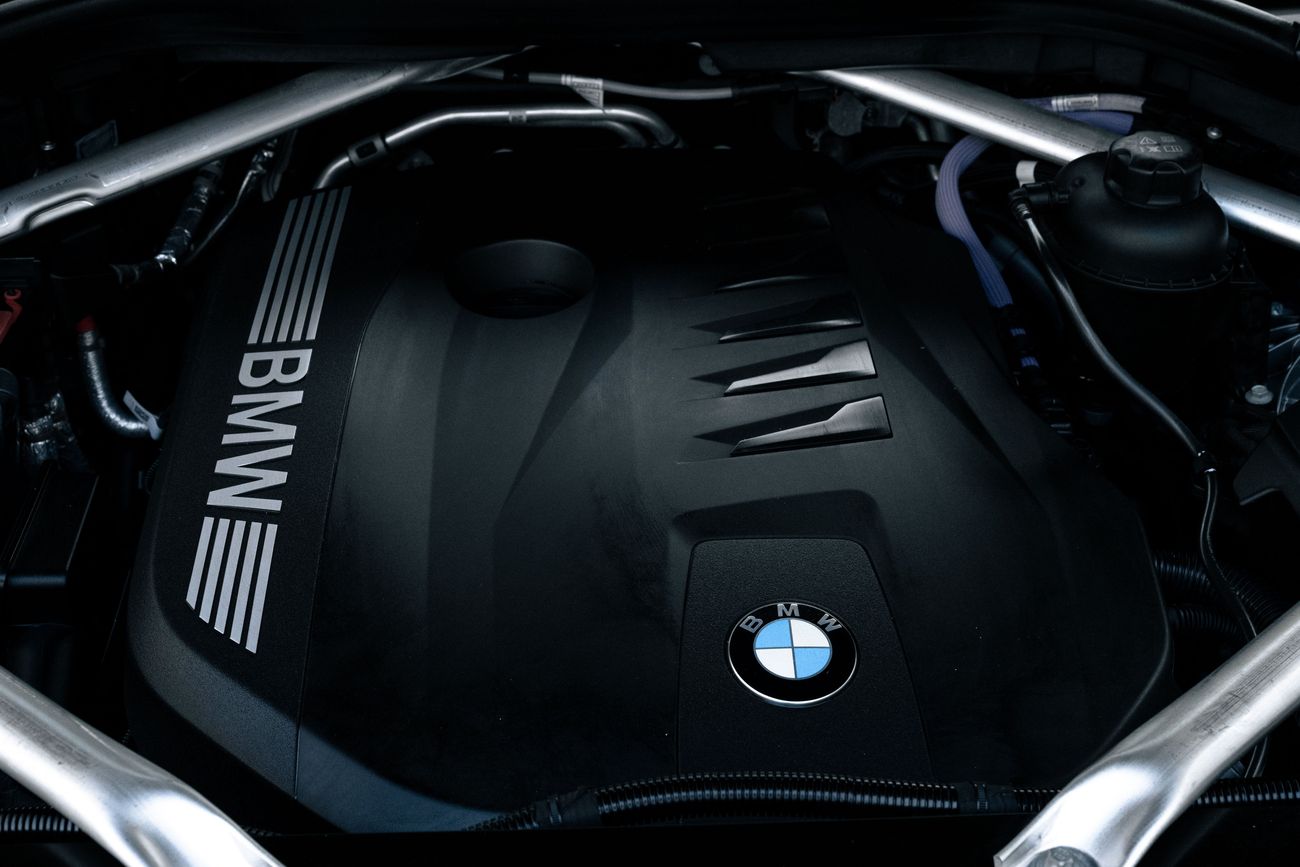BMW X5 xdrive 40iM-sport X5 M-Kit | 5,660 P.M | 0% Downpayment | IMMACULATE!