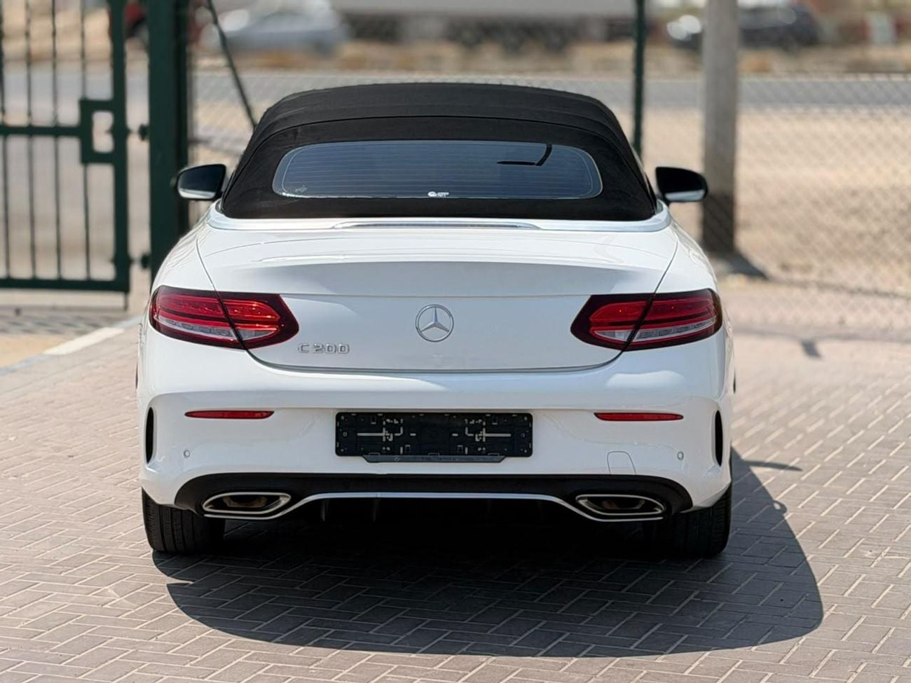 مرسيدس بنز C 200 PREMIUM PLUS سعر تصدير سيارة 2.0 لتر تيربو موديل 2021: 93,000 درهم إماراتي