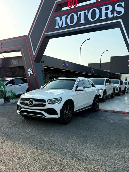 Mercedes Benz GLC 300 STANDARD GLC 300 4MATIC | Korean Specs | Pristine Condition