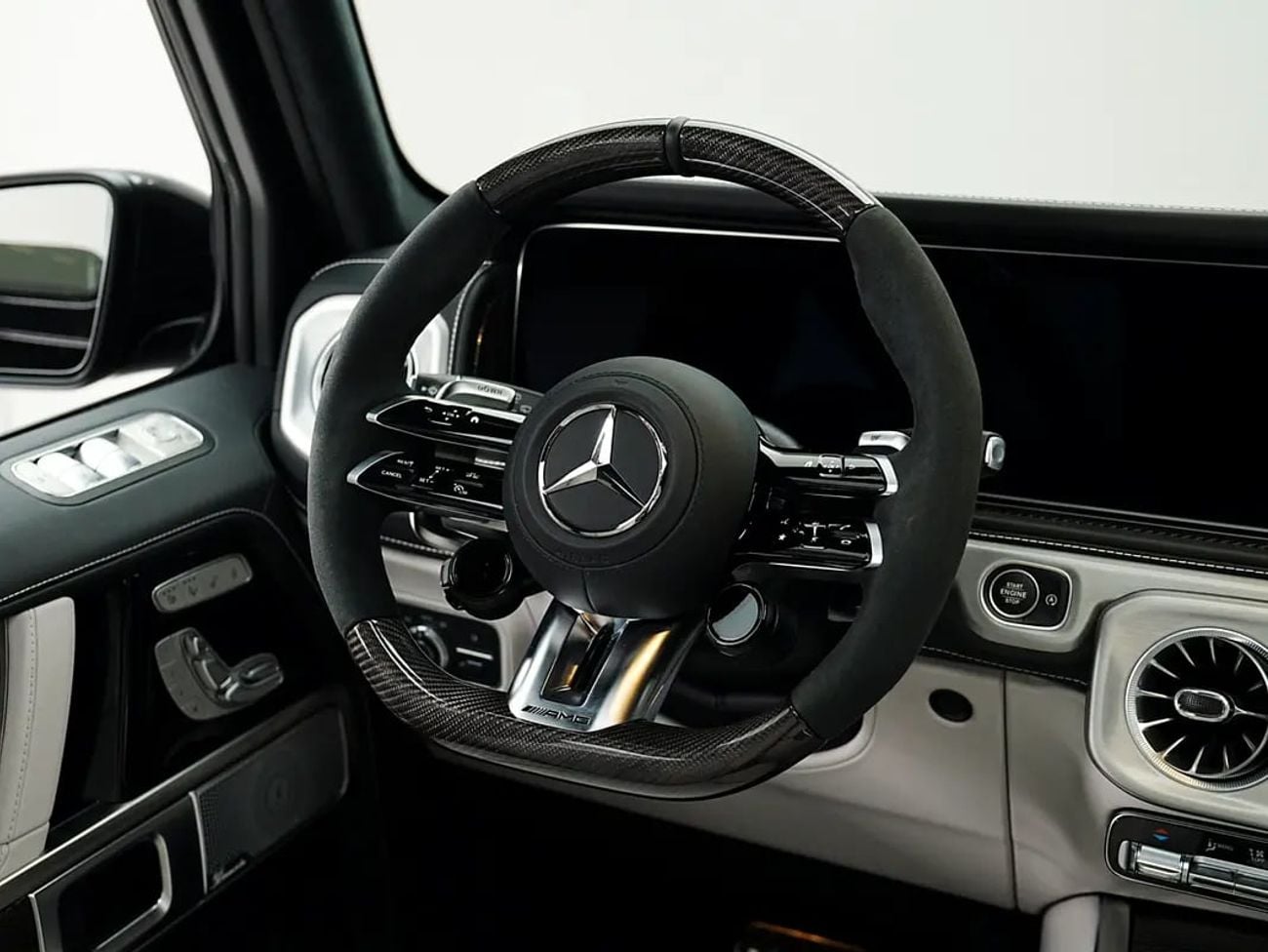 Mercedes Benz G63 AMG STANDARD G 63 AMG | A22 | CARBON PACKAGE | FULL OPTION