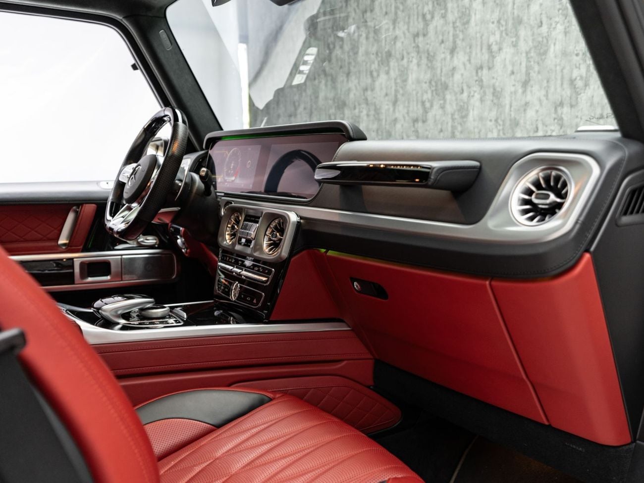 Mercedes Benz G63 AMG STANDARD BUY NOW, PAY 2027 | THE BLACKLINE STANDARD | Warranty, Full Mercedes Service History, GCC