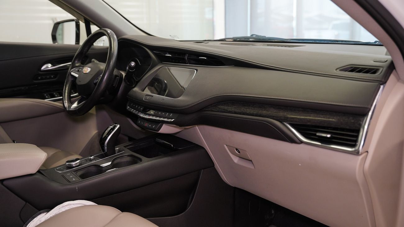 Cadillac XT4 PREMIUM LUXURY