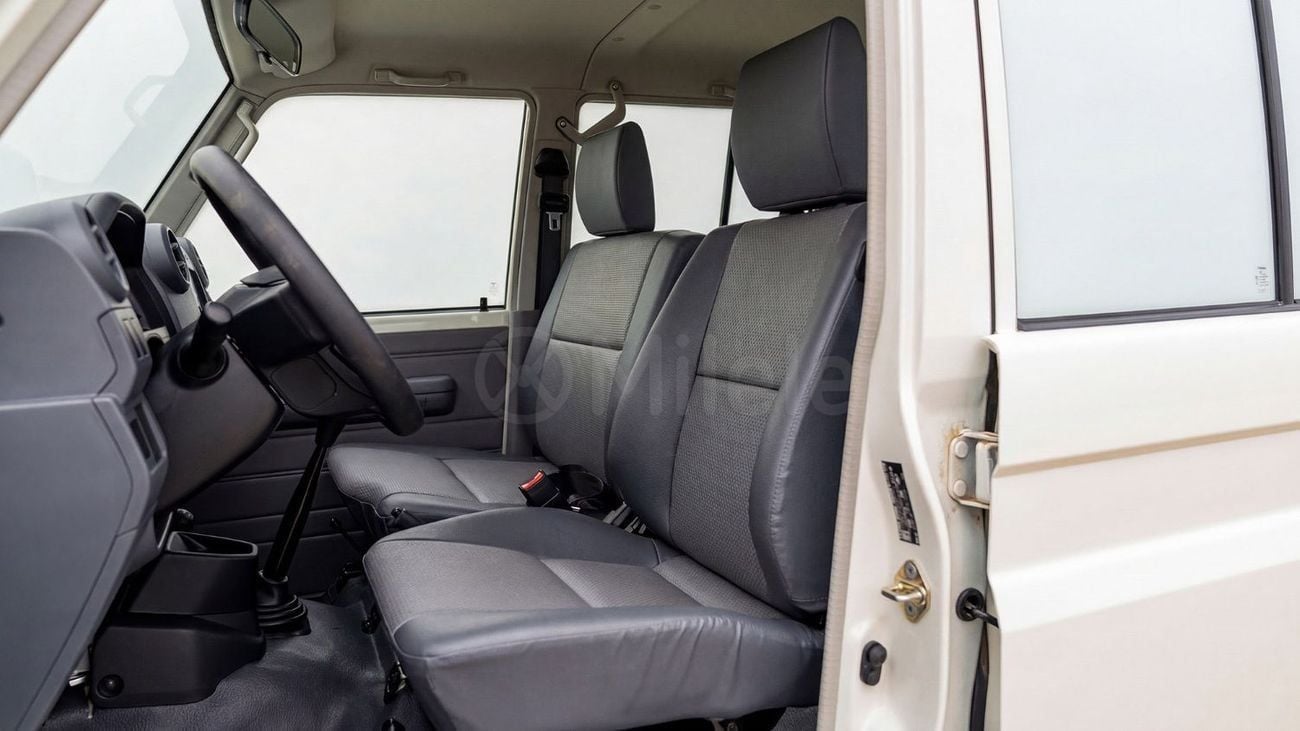 Toyota Land Cruiser Pickup 70 SNORKEL | 2-YEAR WARRANTY + SERVICE AVAILABLE | IN-HOUSE FINANCING