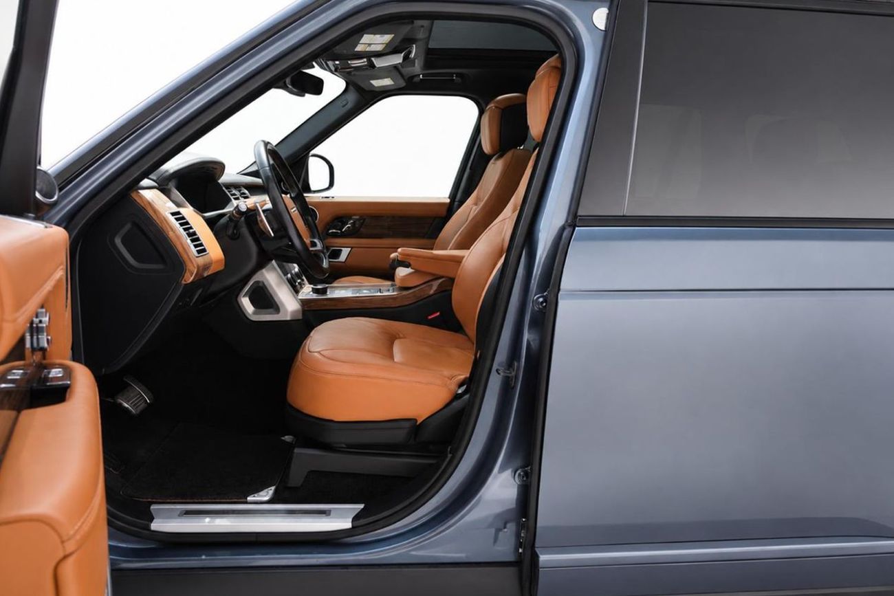 Land Rover Range Rover AUTOBIOGRAPHY l US Specs | AED 1,823 / Monthly