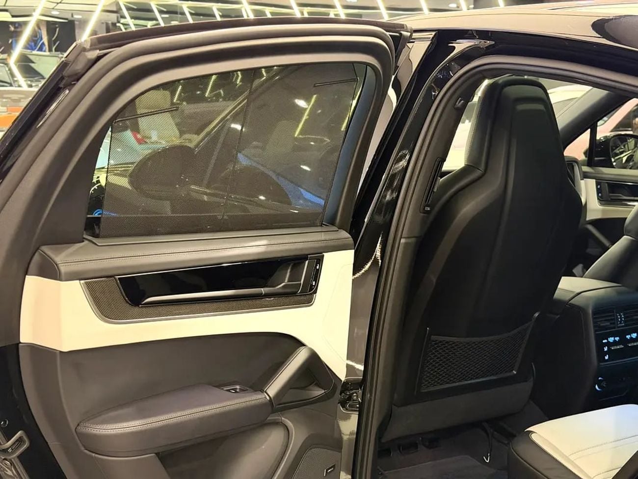 Porsche Cayenne Coupe GCC Specs – Excellent Condition