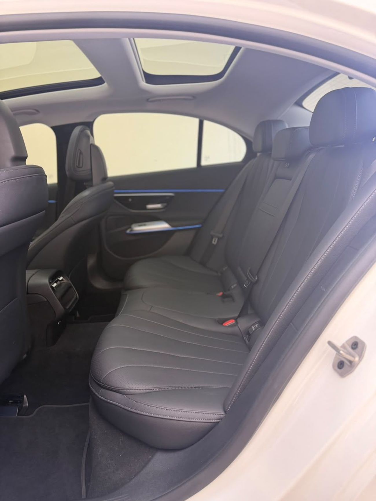 Mercedes Benz E200