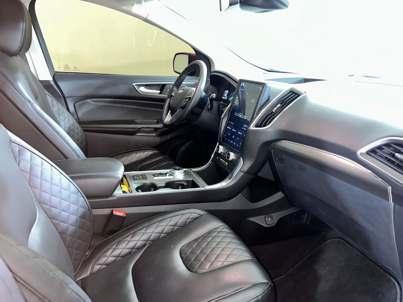 Ford Edge TITANIUM STN323 /AL TAYER MOTORS AL QOUZ SHOWROOM