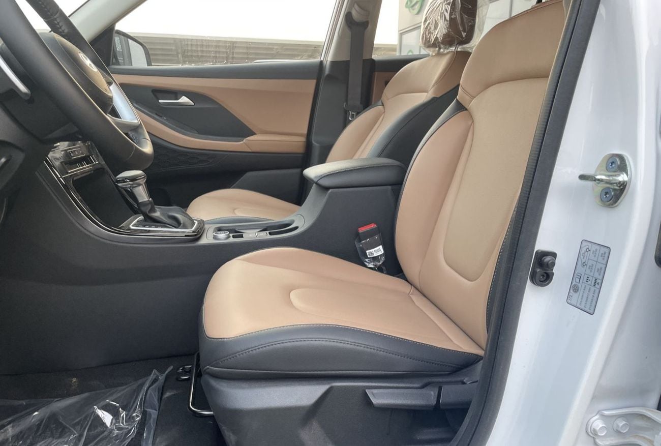 هيونداي كريتا PREMIUM سيارة هيونداي كريتا بريميوم جديدة كلياً من دول مجلس التعاون الخليجي