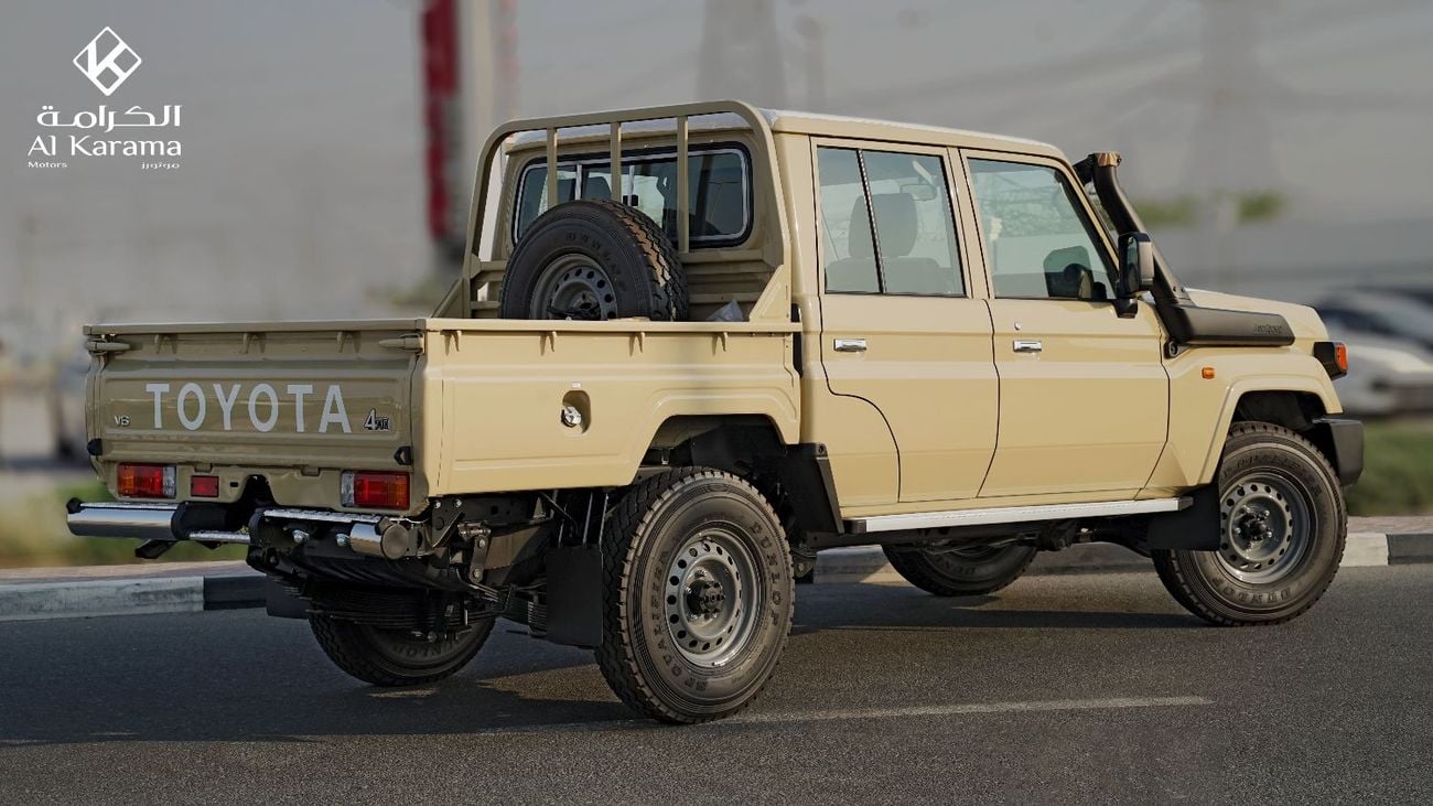 Toyota Land Cruiser Pick Up 4.0L DC AT - 4.0L - Touch Screen Media Player - Power Mirror & Windows - Diff Lock - Dual Tank - GCC Specs