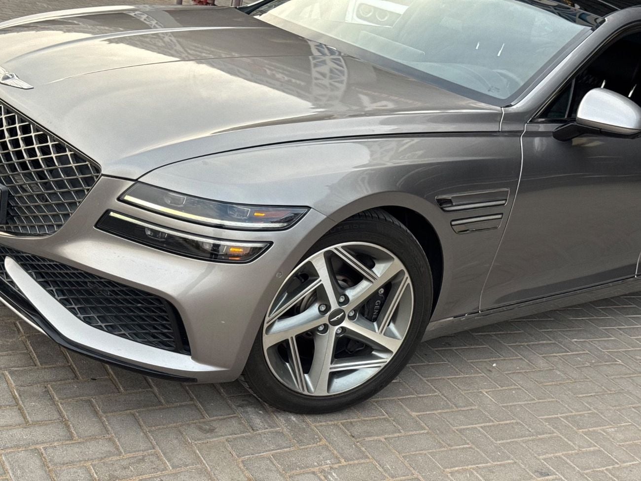 Genesis G80 ROYAL