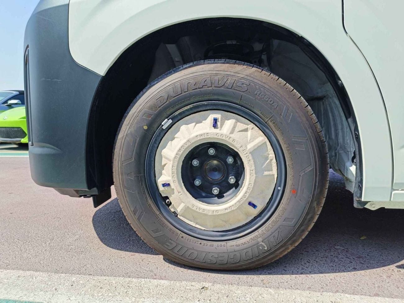 Toyota Hiace TOYOTA HIACE CARGO LOW ROOF || 3.5L PETROL A/T V6 (CODE # HCLRAE)