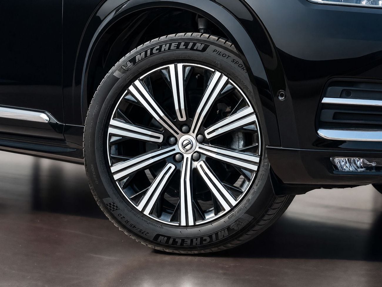 Volvo XC90 B6 Ultimate Bright Volvo XC90 B6 2024 GCC specs