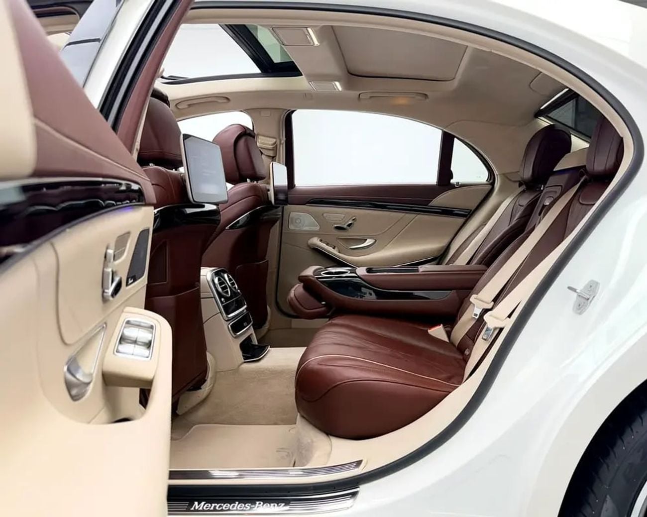 Mercedes Benz S560 S560 AMG LWB, Warranty, Full MB Service History, Excellent Condition, GCC