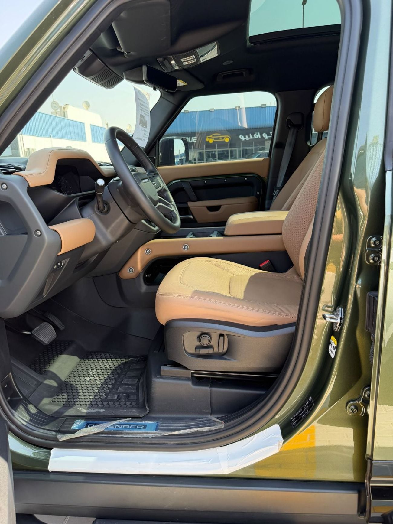 Land Rover Defender 110 X-DYNAMIC SE P400